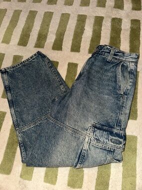 Urban Outfitters Men's Relaxed Fit Blue Denim Jeans